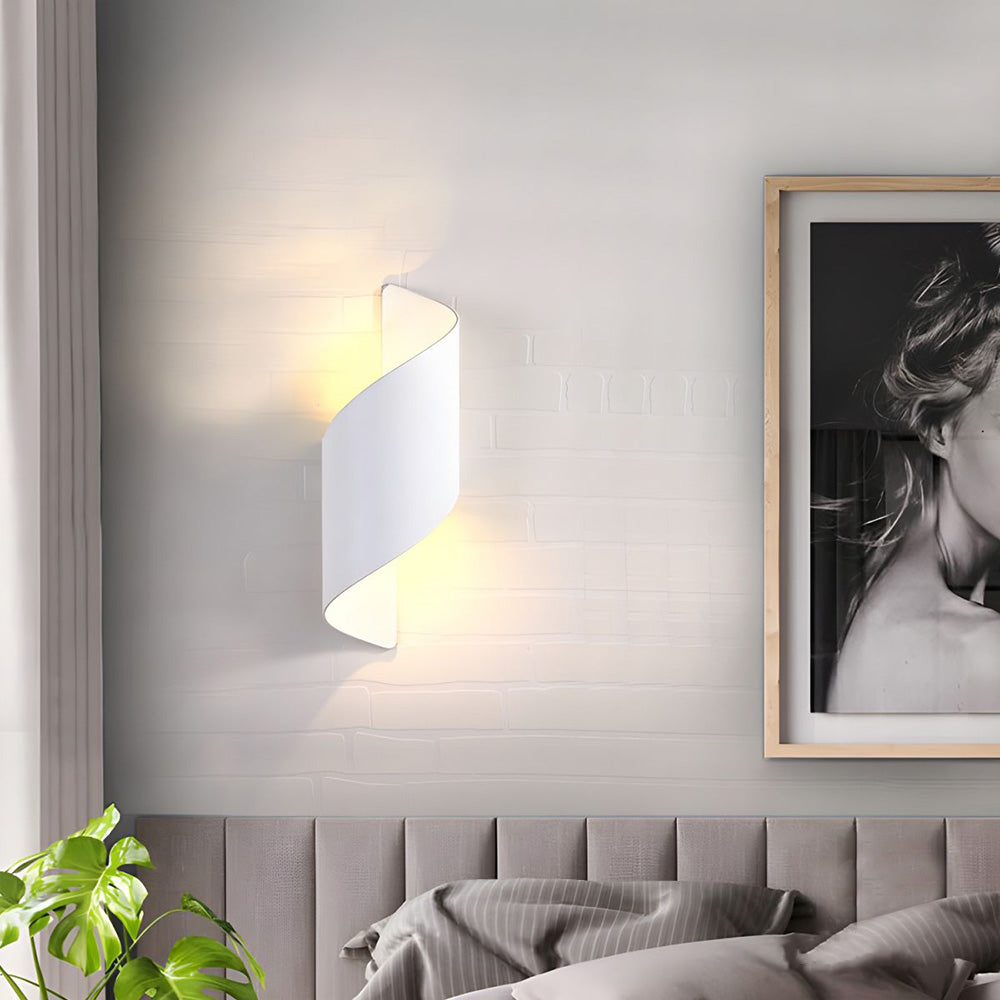Sleek Minimalist LED Wall Sconce - Up/Down Lighting Aluminum Fixture