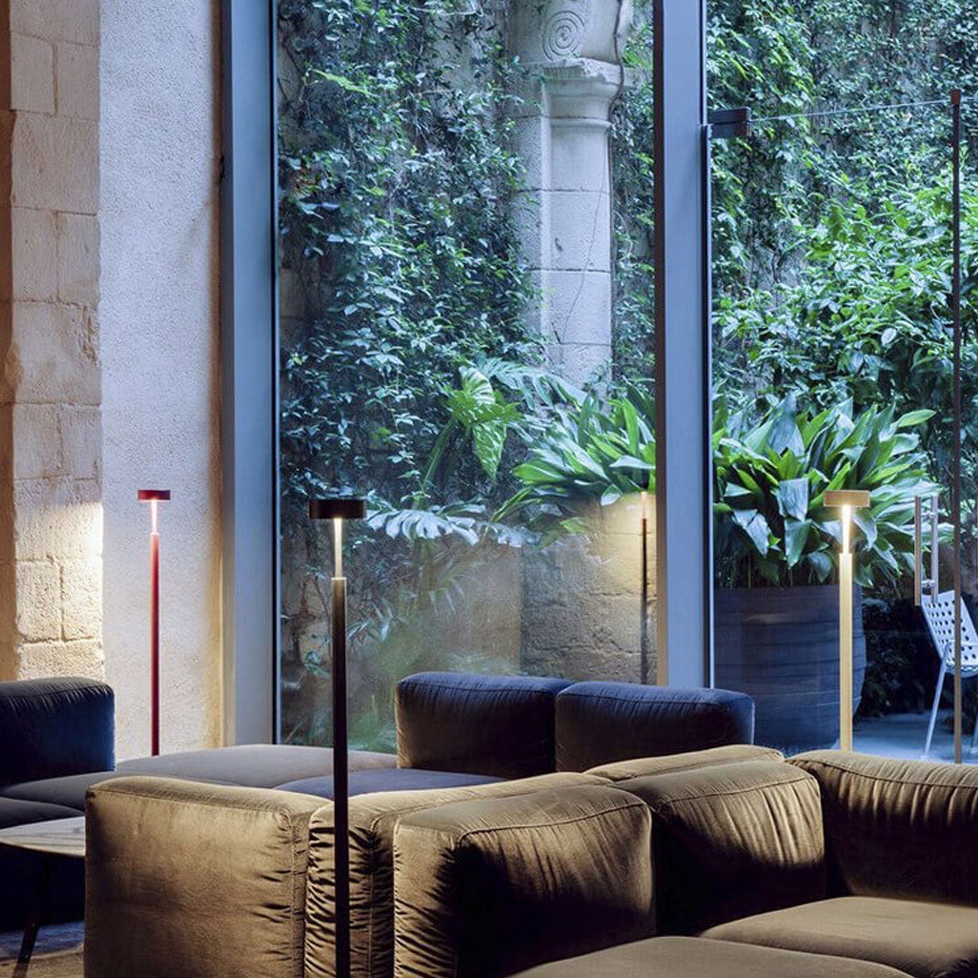 Slim LED Column Floor Lamp – Nordic Minimalist Lighting