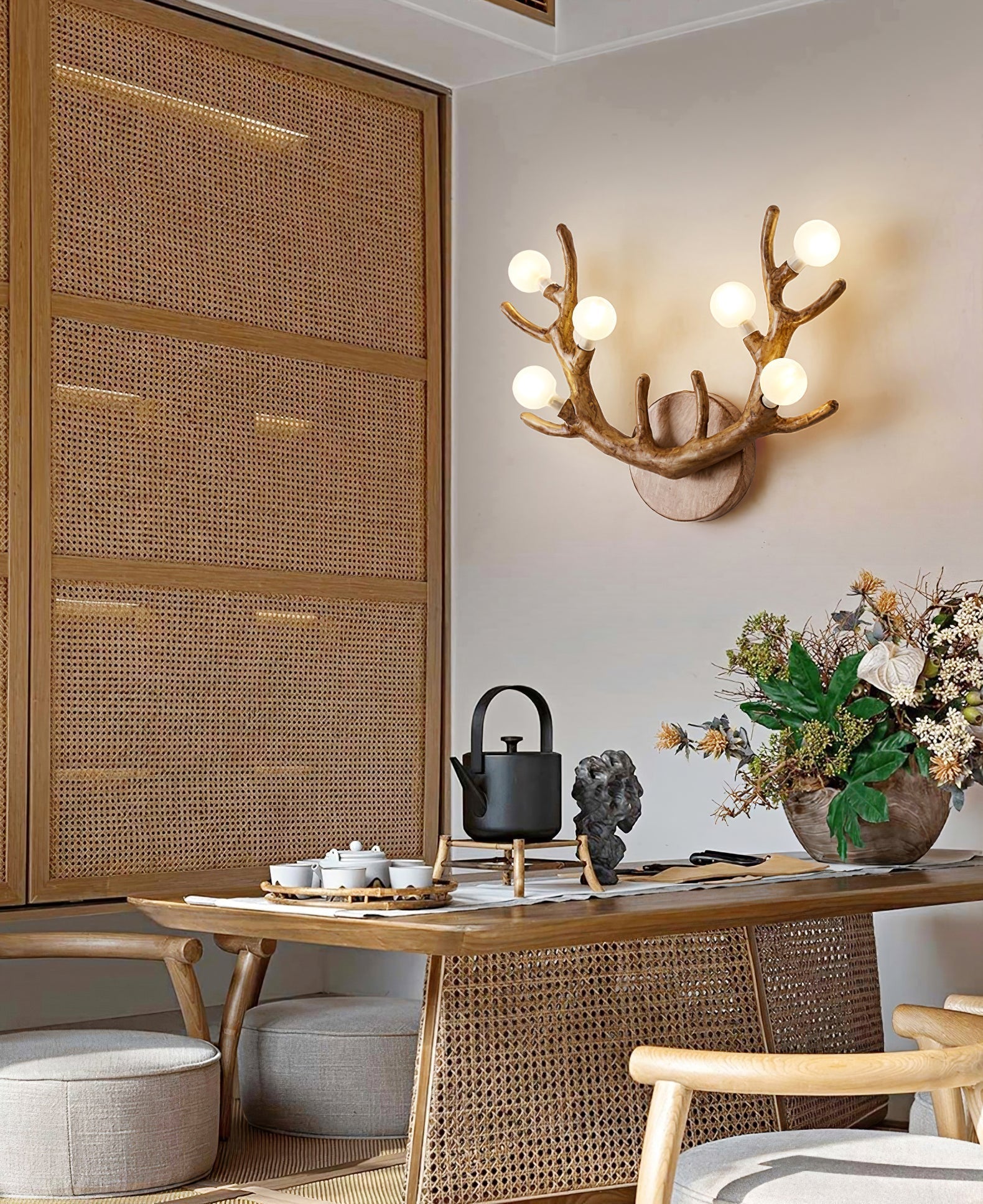 Antlera – Nature Wall Light in Wood