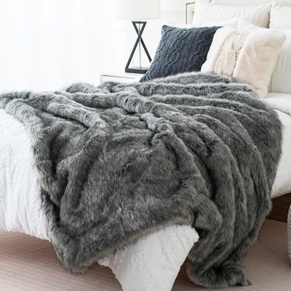 Luxury Fox Faux Fur Throw Blanket | Soft Plush Decorative Blanket