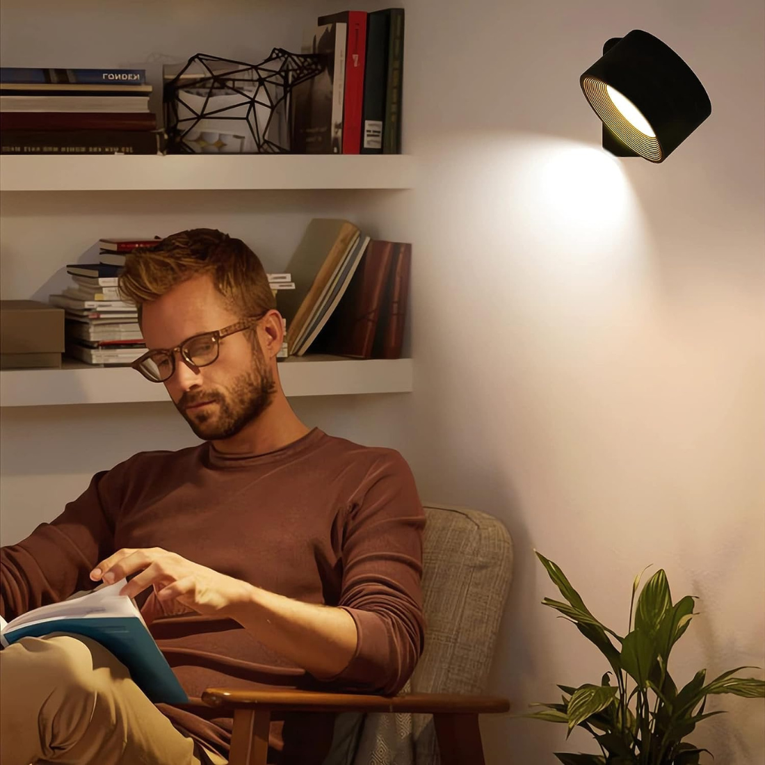 360° Cordless LED Wall Lamp - USB Rechargeable Magnetic Dimmable Reading Light