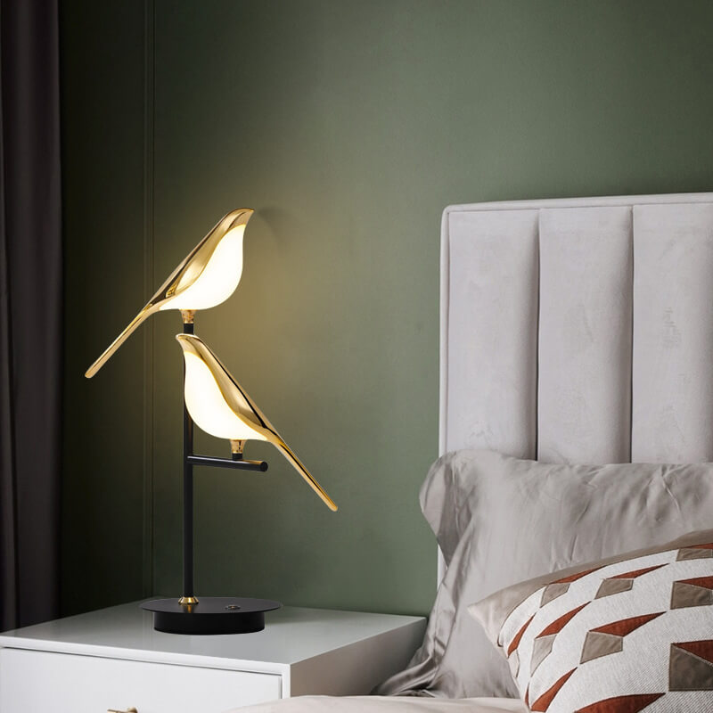 Modern Magpie Bird LED Table Lamp – Nordic Minimalist Desk Lighting