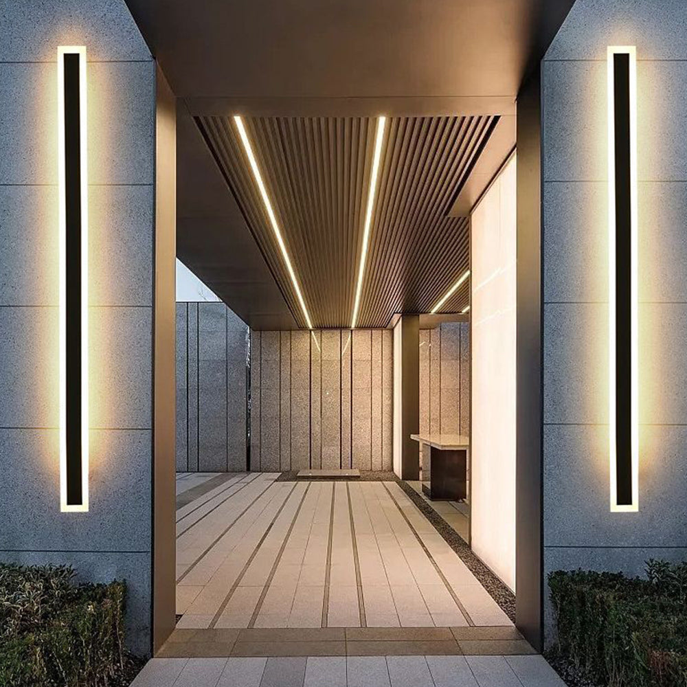 Modern Outdoor LED Wall Light – IP65 Waterproof, Minimalist Black Acrylic Sconce