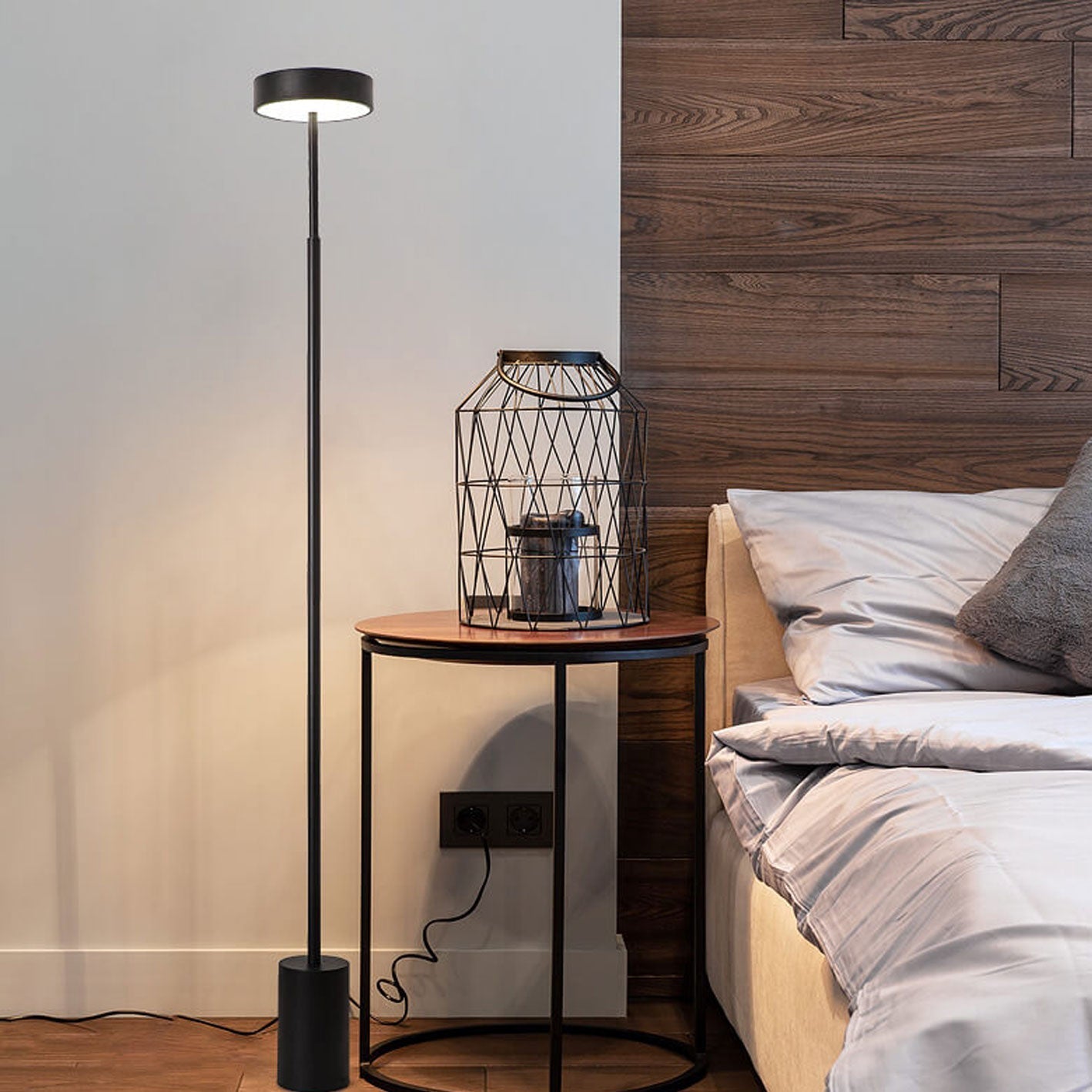 Slim LED Column Floor Lamp – Nordic Minimalist Lighting