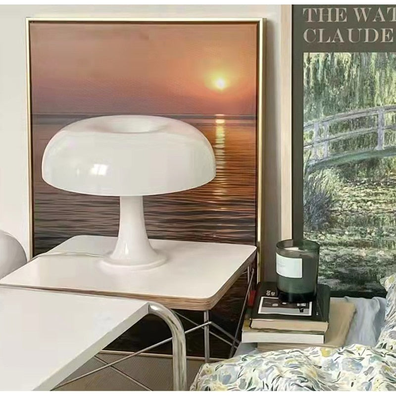 Panthella Mushroom Table Lamp