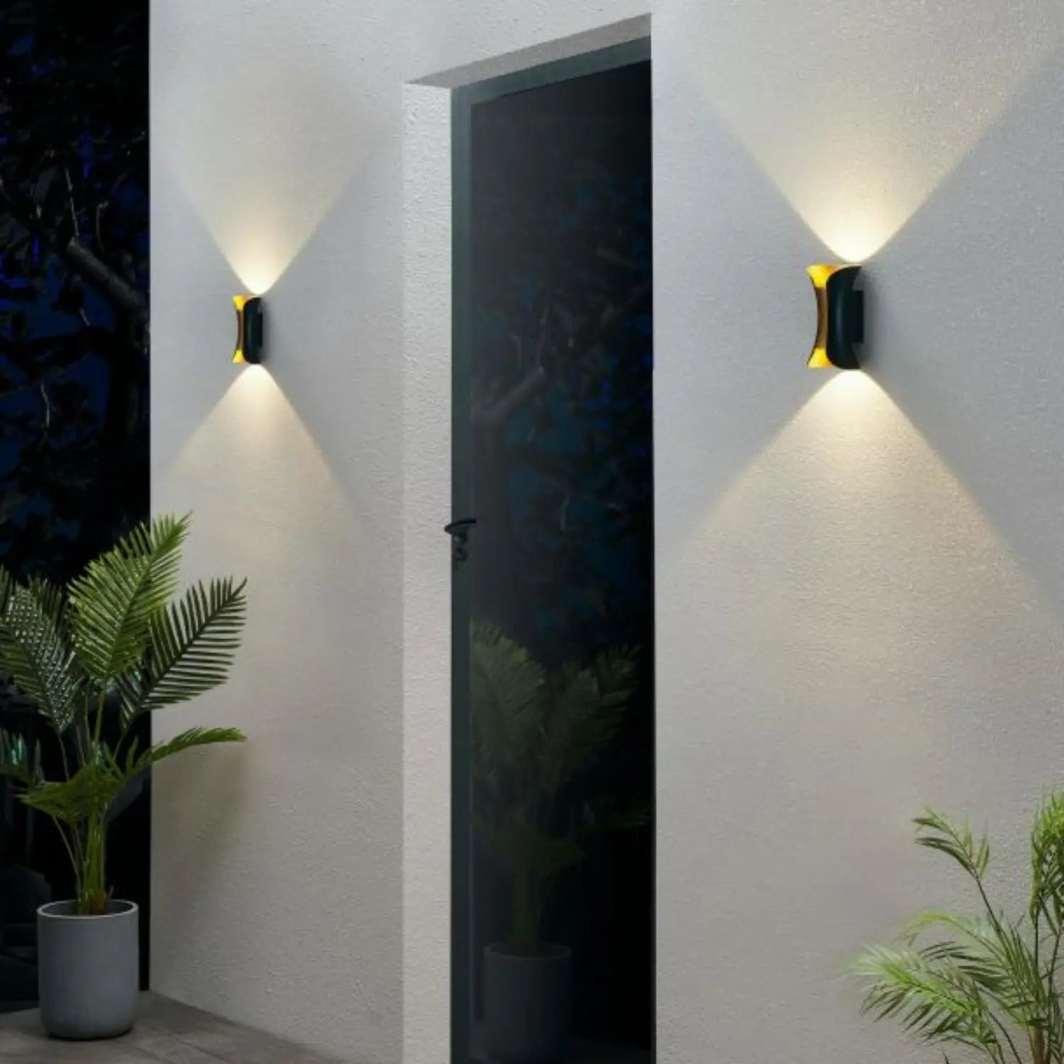 ClimaGlow – Waterproof Outdoor Wall Light with LED