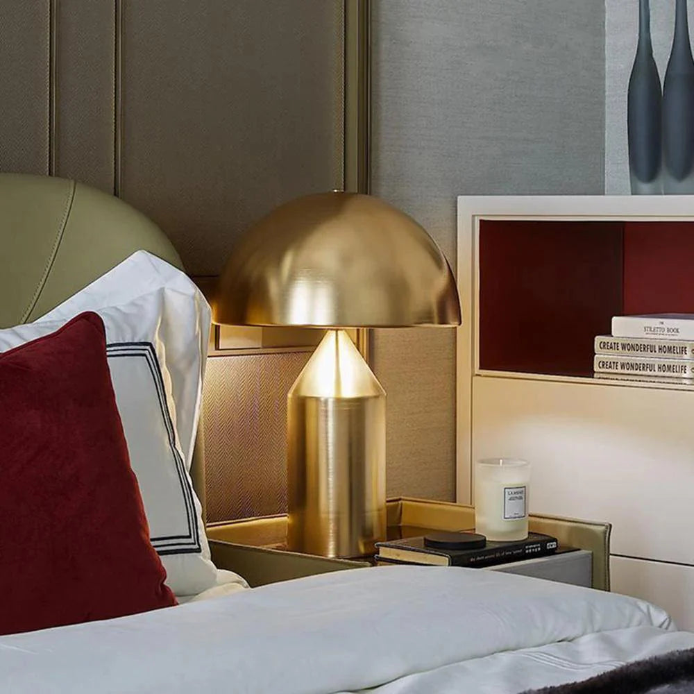 Lustro Table Lamp