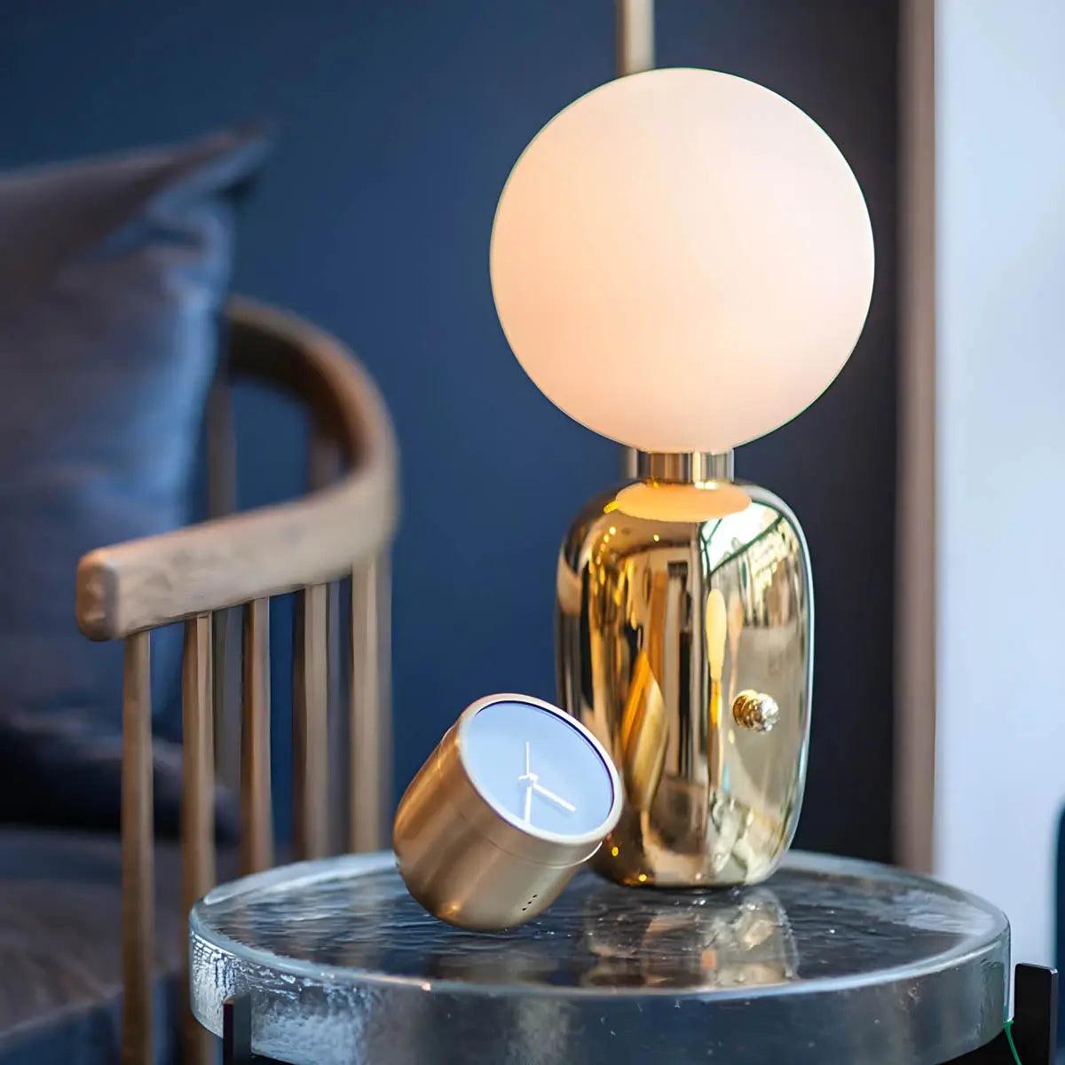 Velluto – Modern Table Lamp in Metal, Glass and Aluminium