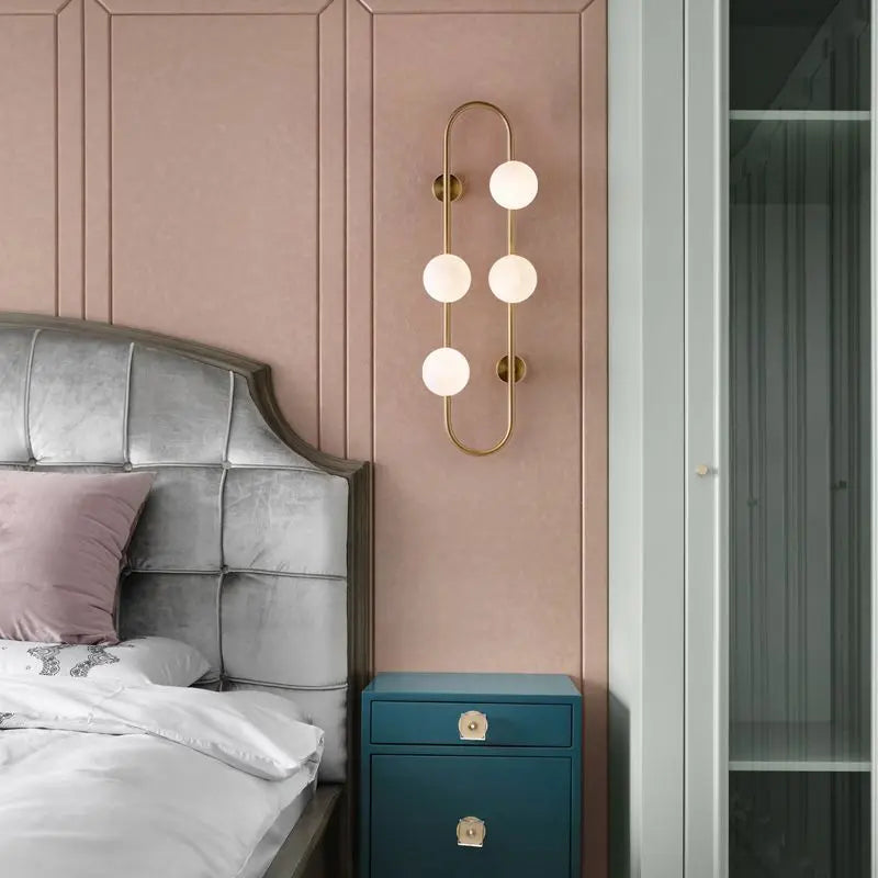 AuraVive – Wall Light in Crystal Glass and Metal for Elegant Ambience