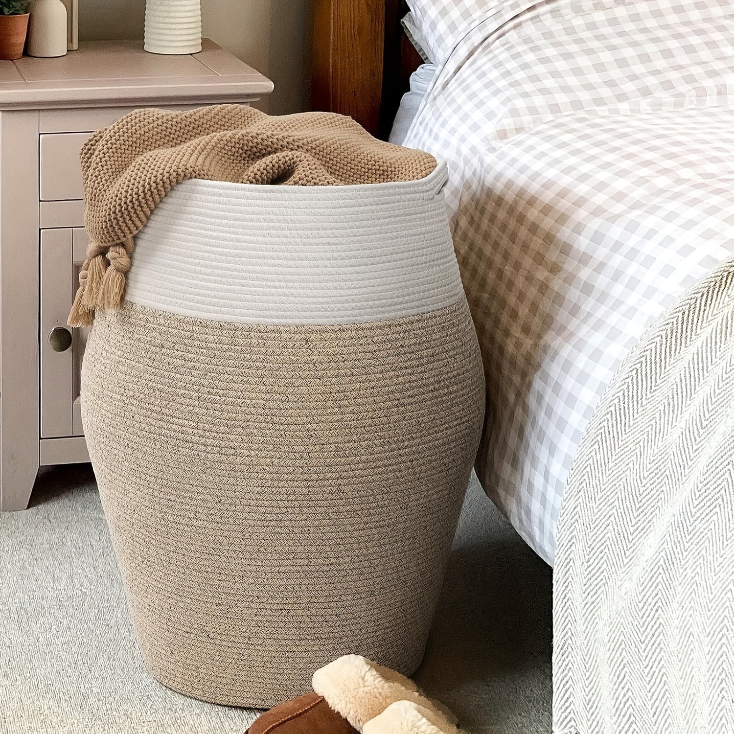 Large Woven Wicker Laundry Basket – Durable & Elegant Hamper for Laundry Room Storage