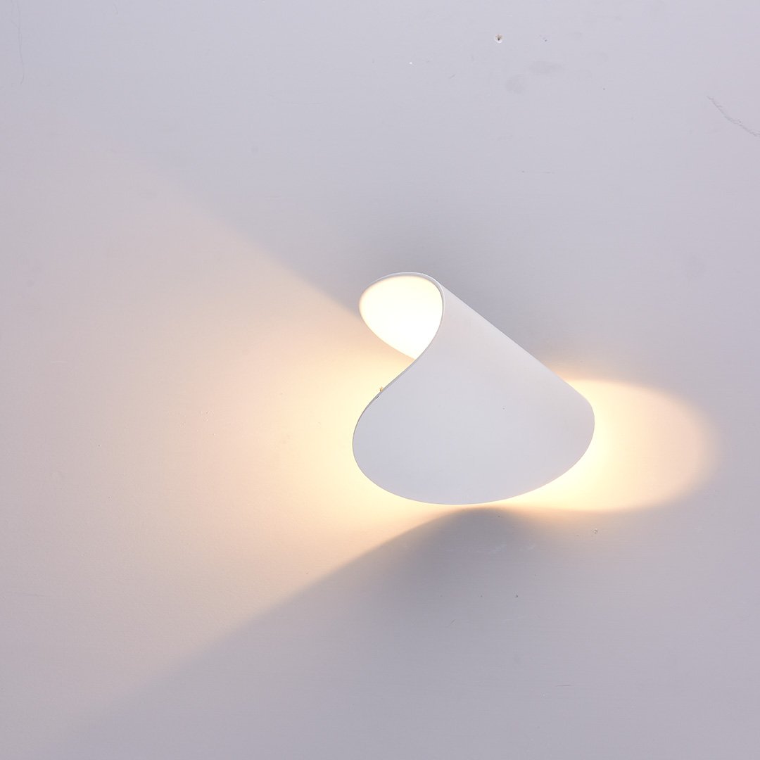Modern Spiral LED Wall Light - Dimmable Twist Wall Sconce for Indoor Decor (2-Pack)