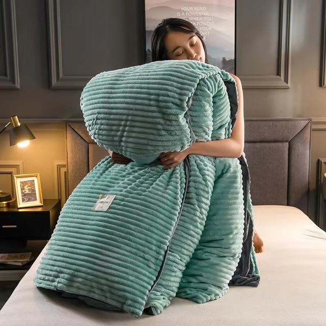 Velvet Fleece Blanket Cover – Soft Warm Cozy Bedding for Ultimate Comfort