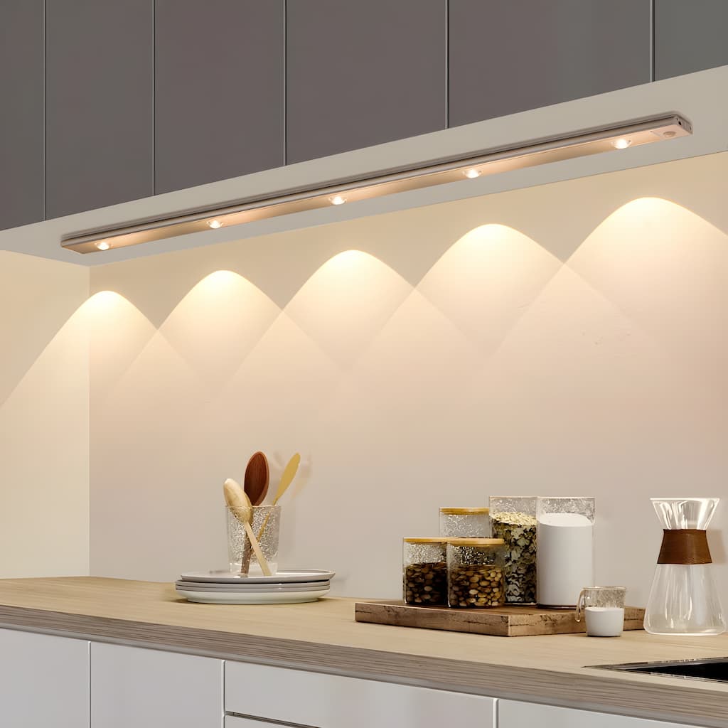 GlowSense – Smart Lighting with Motion Sensor