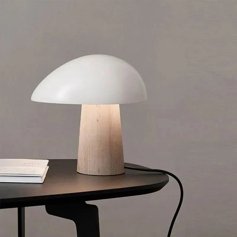 Homely – Minimalist Table Lamp with Scandinavian Charm